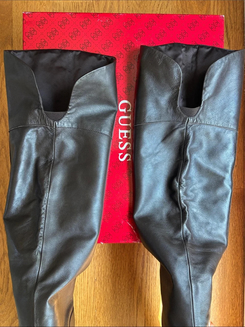 Guess sleek over